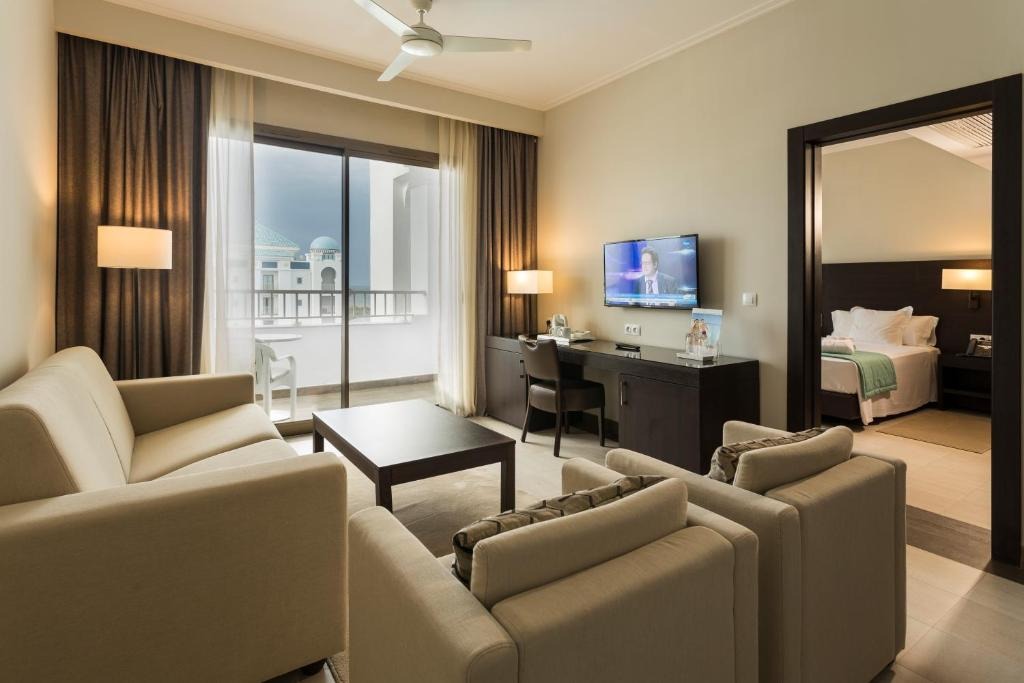 هتل بارسلو کنکورد گرین پارک ریزورت